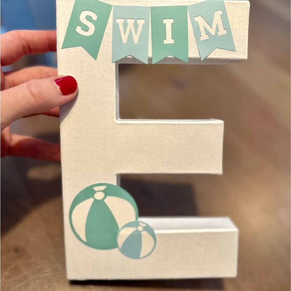 Decorative Letters 'FIVE' - Picture 5 of 7